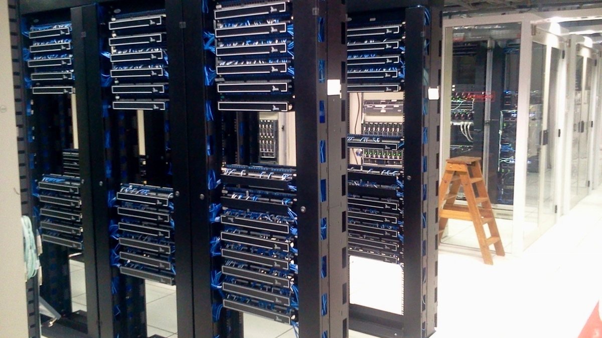 Регламенты по информационной безопасности: доступ, пароли, резервное копирование в Усть-Луге